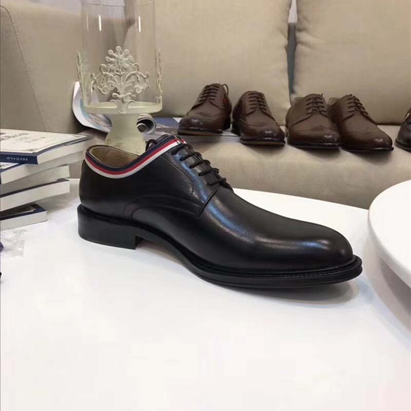G*u*i men leather lace-up shoes black