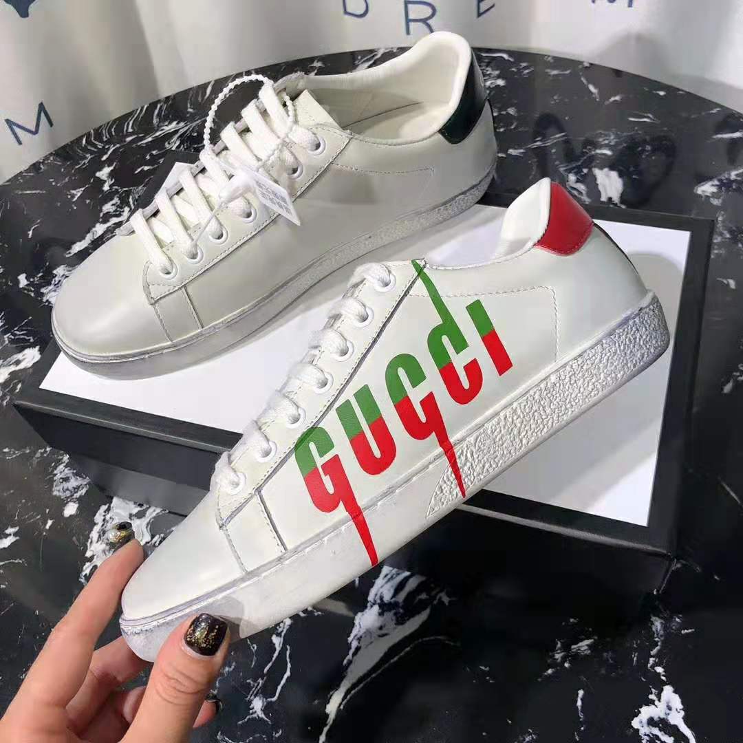 G*u*i men’s ace sneaker with G*u*i blade-green
