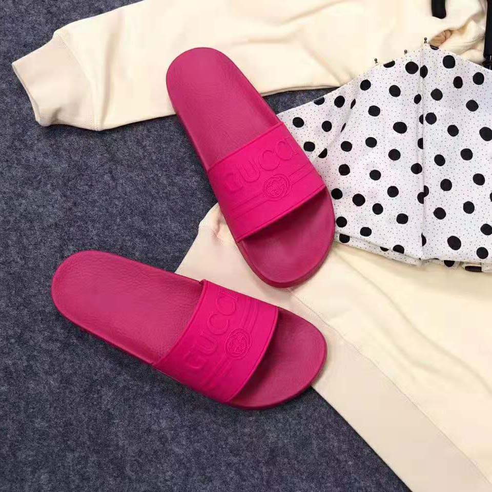 G*u*i unisex G*u*i logo rubber slide sandal-rose
