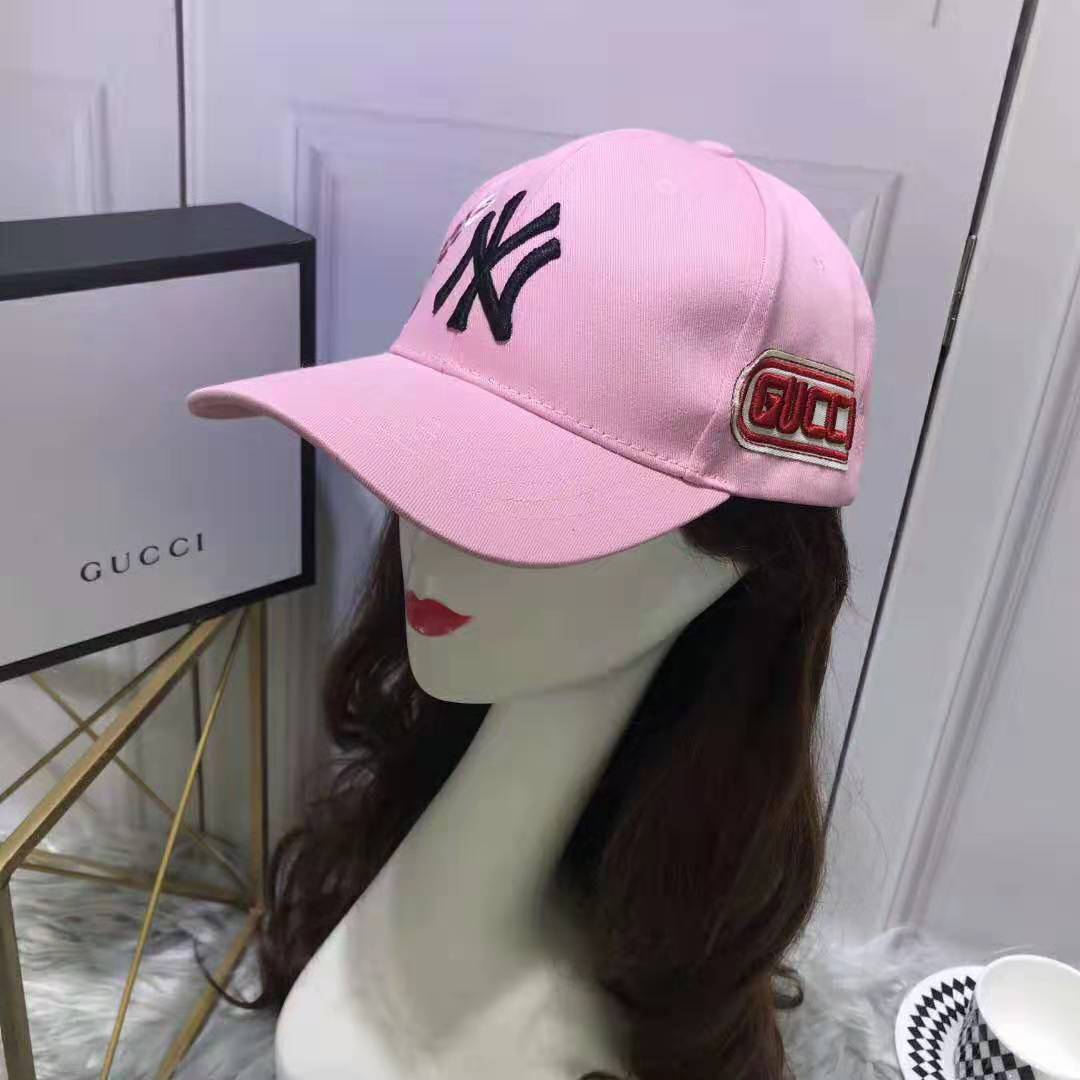 G*u*i women baseball cap with ny yankees patch-pink