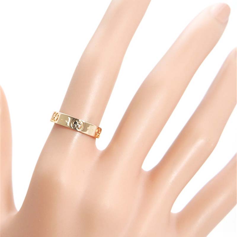 G*u*i women heart ring with G*u*i trademark jewelry gold