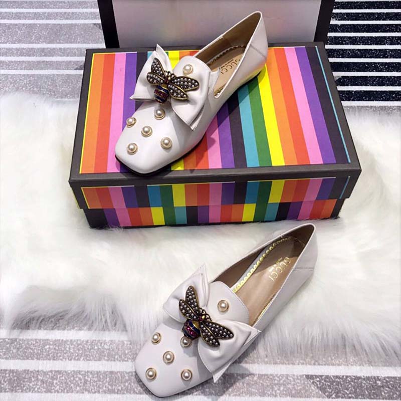 G*u*i women leather ballet flat with bow white