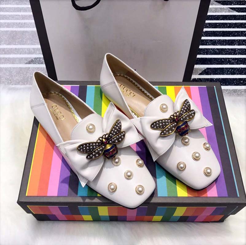 G*u*i women leather ballet flat with bow white