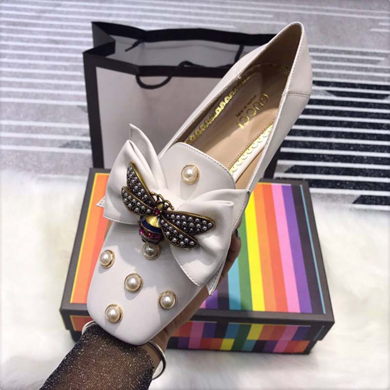 G*u*i women leather ballet flat with bow white