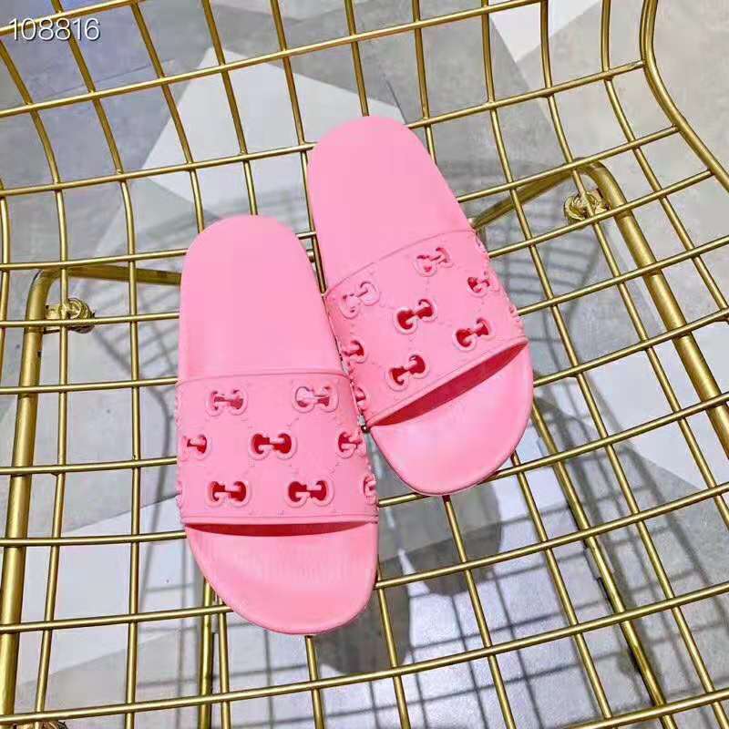 G*u*i women’s rubber gg slide sandal-pink