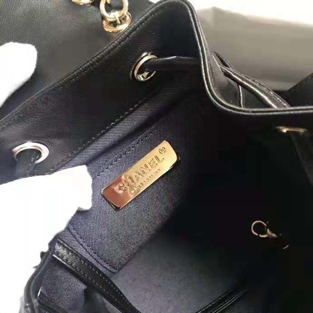 Chanel Women Backpack in Lambskin Leather-Black