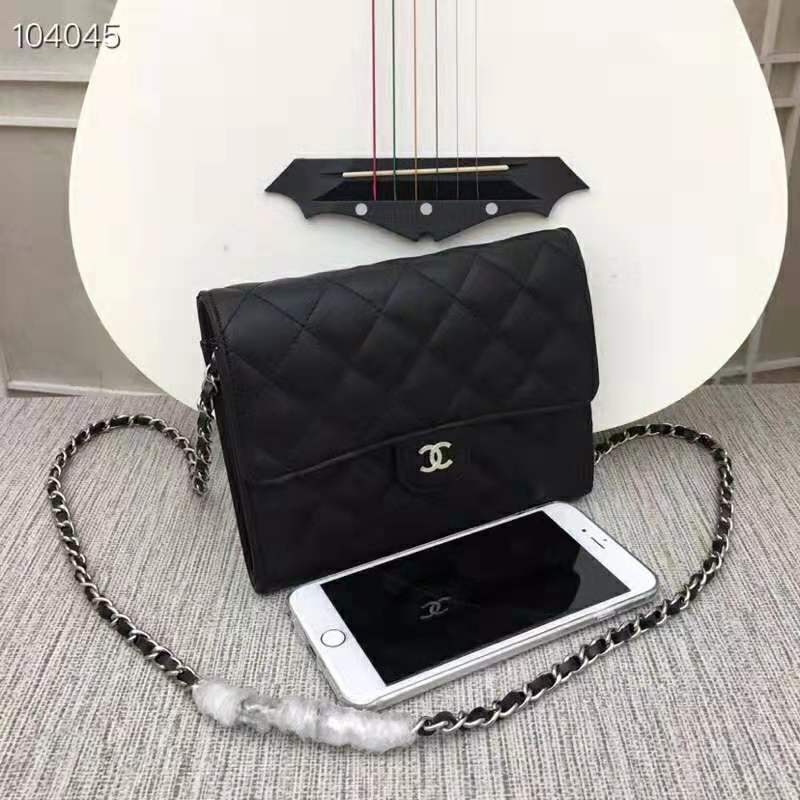 Chanel Women Classic Clutch with Chain in Lambskin Leather-Black