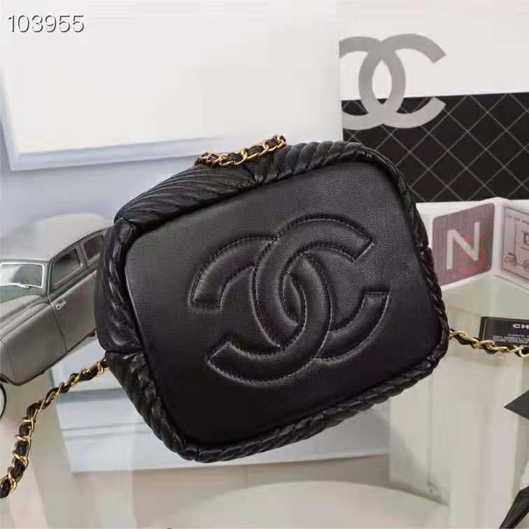 Chanel Women Drawstring Bag in Lambskin Leather-Black