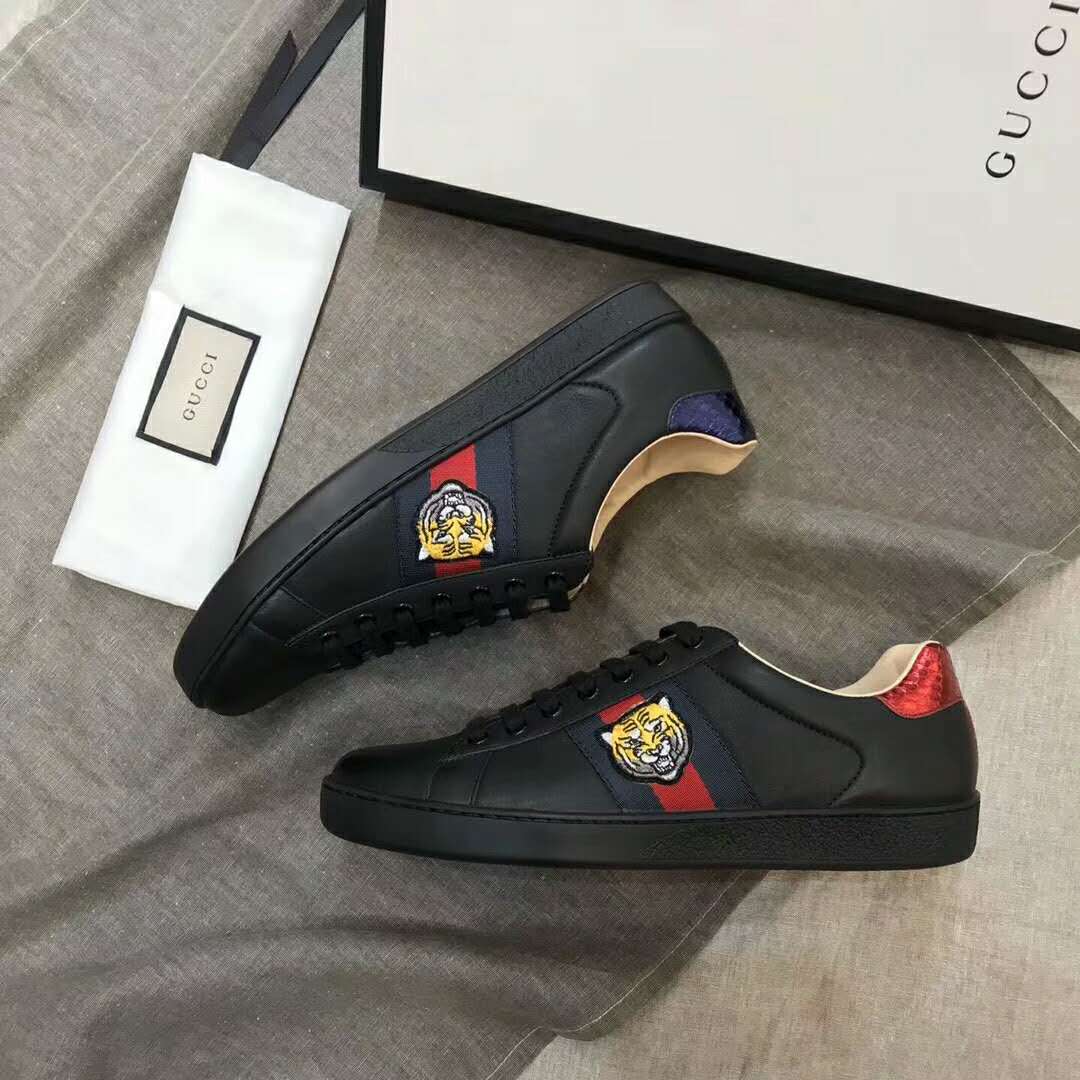 G*u*i men ace embroidered sneaker shoes with tiger web-black