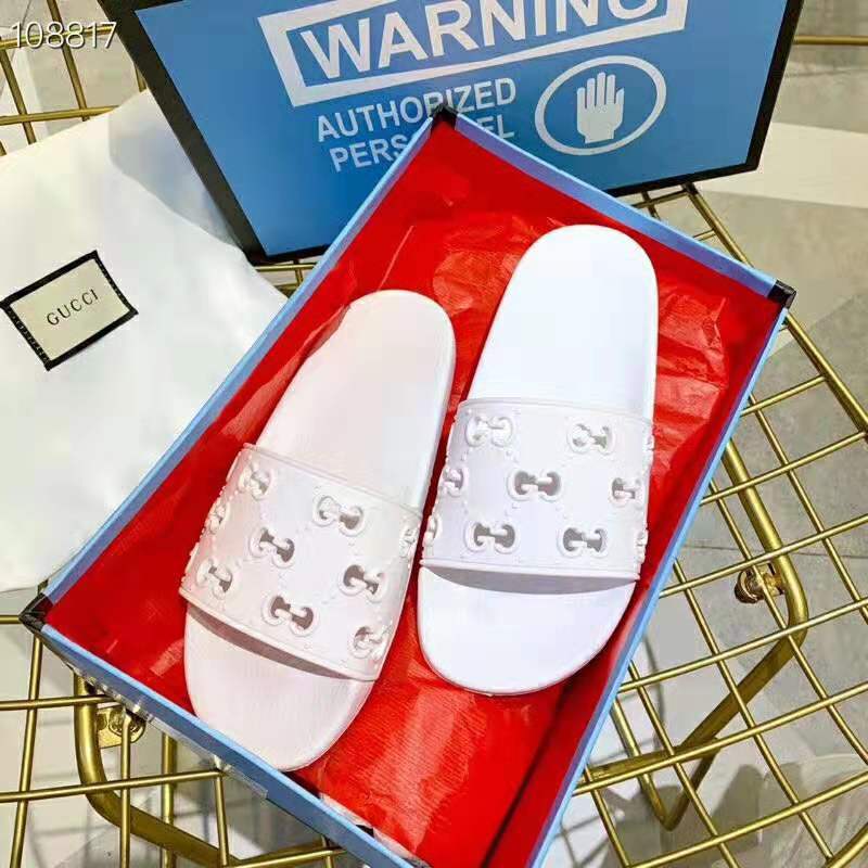 G*u*i women’s rubber gg slide sandal-white