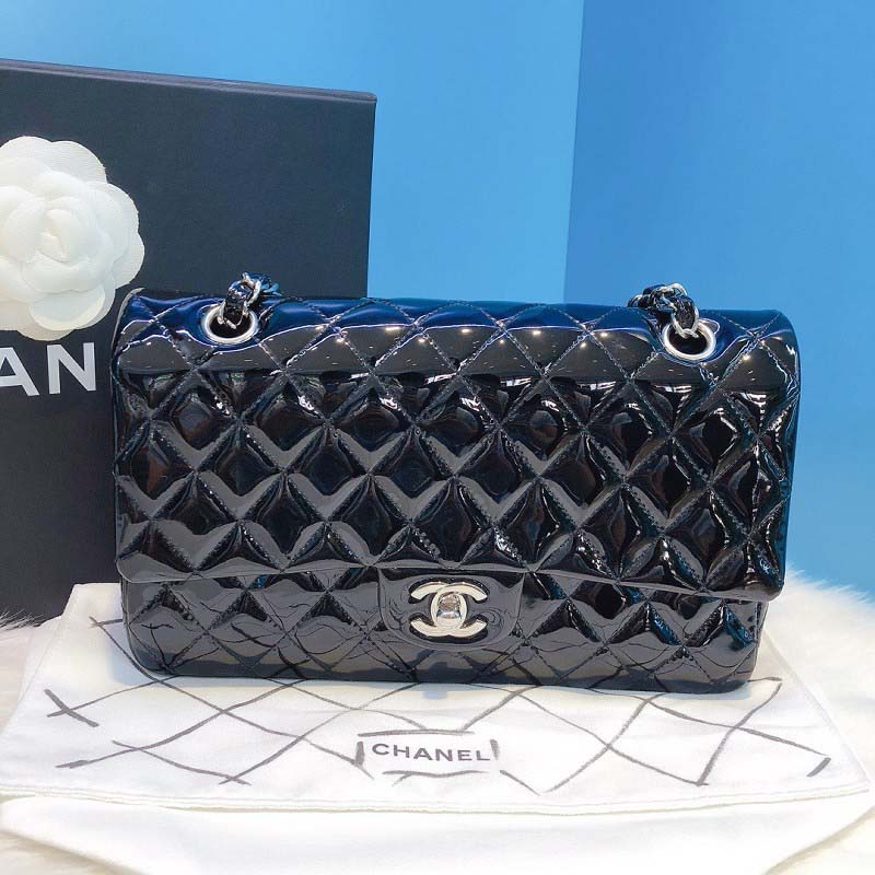 chanel women cf flap bag in Di*m*nd pattern patent calfskin leather-black