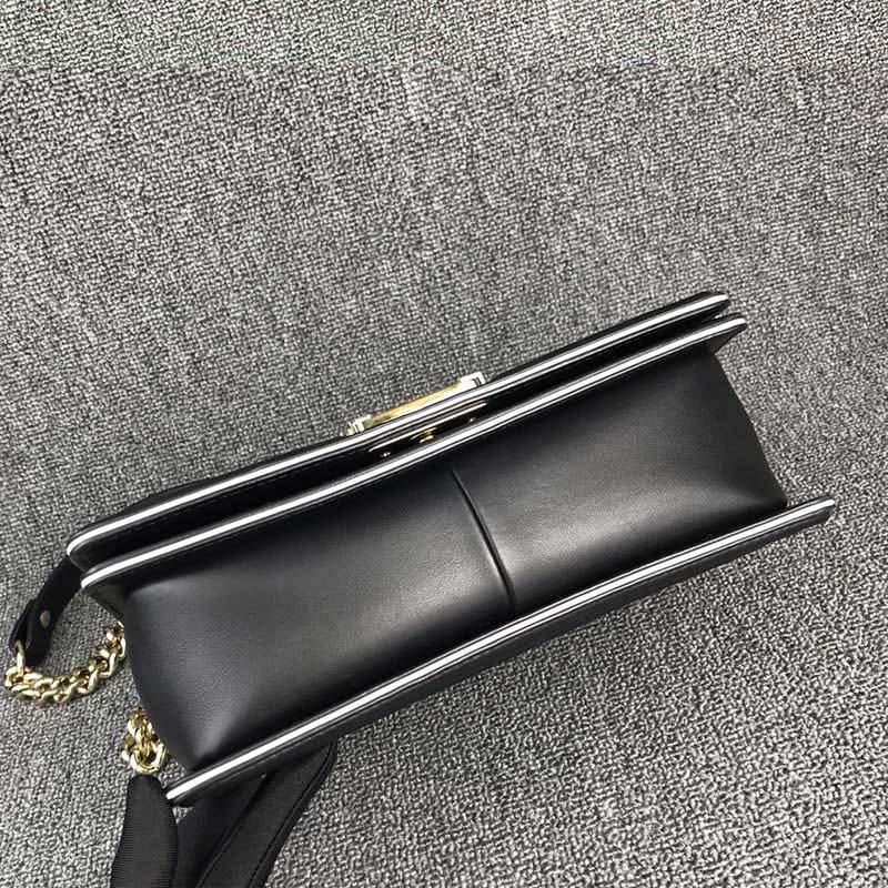 chanel women leboy flap bag in Di*m*nd pattern calfskin leather with top handle-black