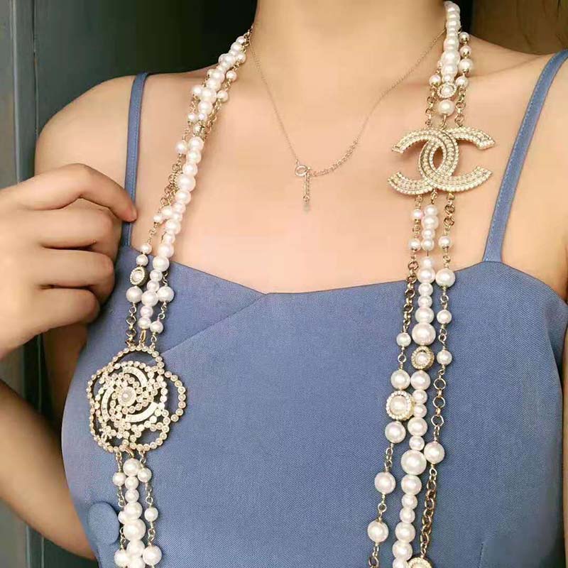 Chanel Women Long Necklace in Metal Glass Pearls & Diamantés-White