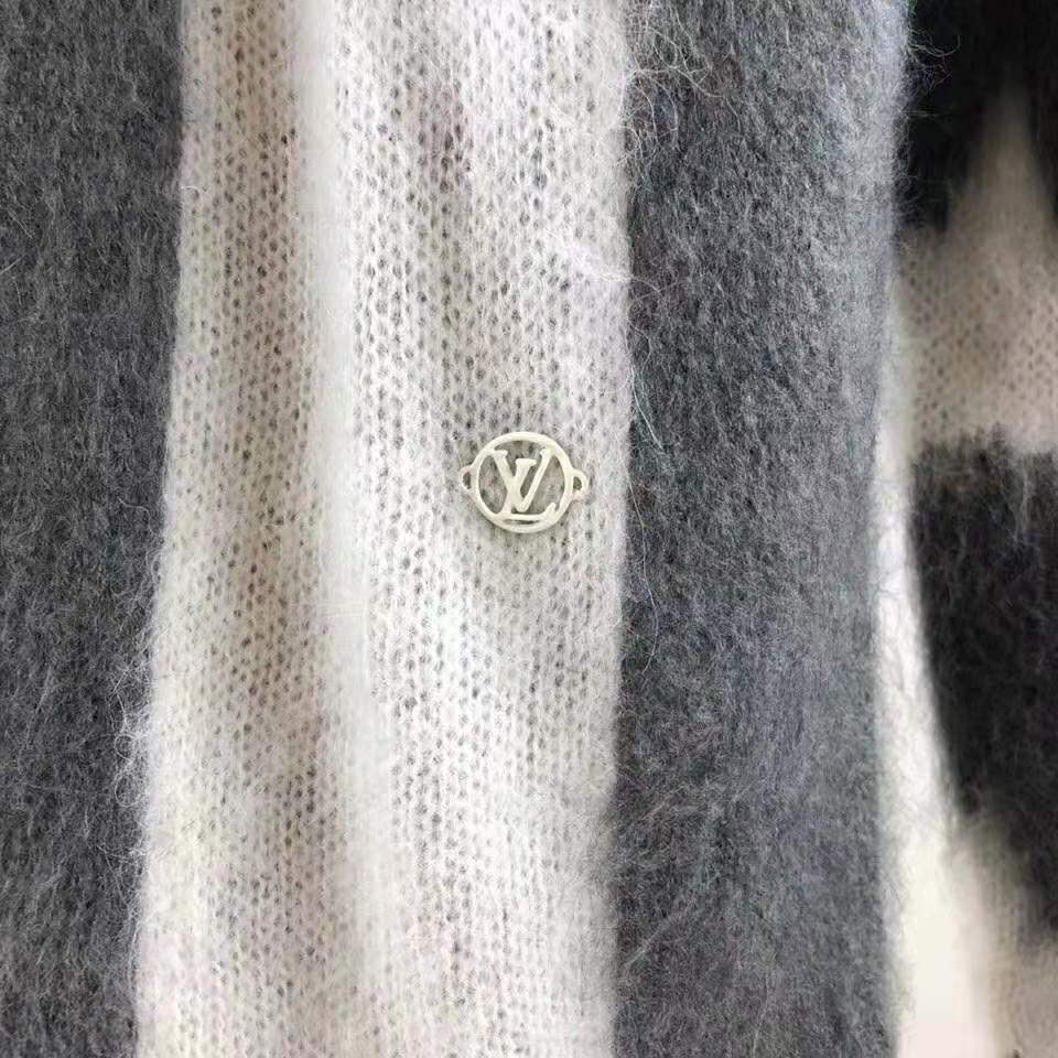 Louis Vuitton LV Women USA Flag Mohair Jacquard Crewneck Sweater-Grey