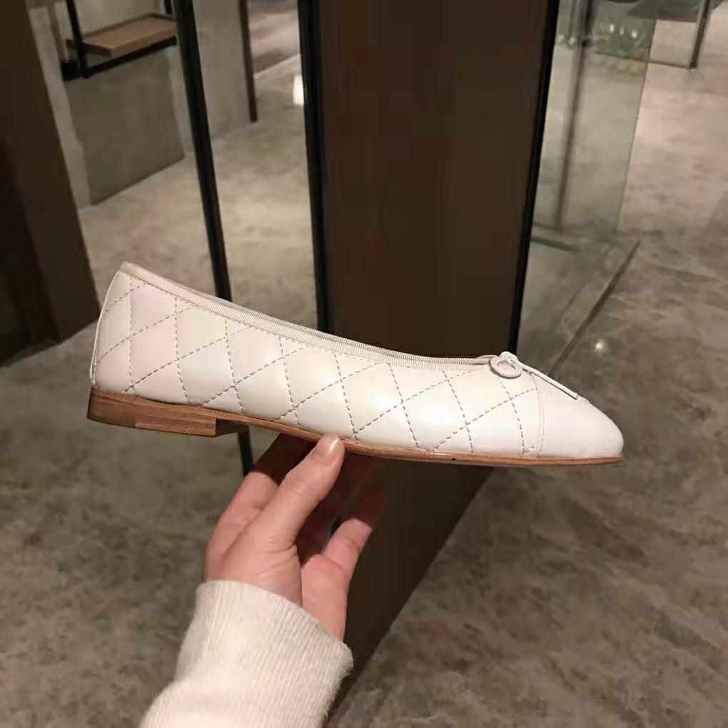 Chanel Women Ballerinas in Aged Calfskin Leather-Beige