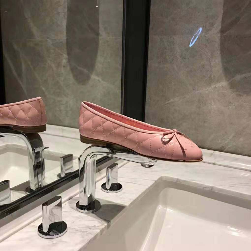 Chanel Women Ballerinas in Aged Calfskin Leather-Pink