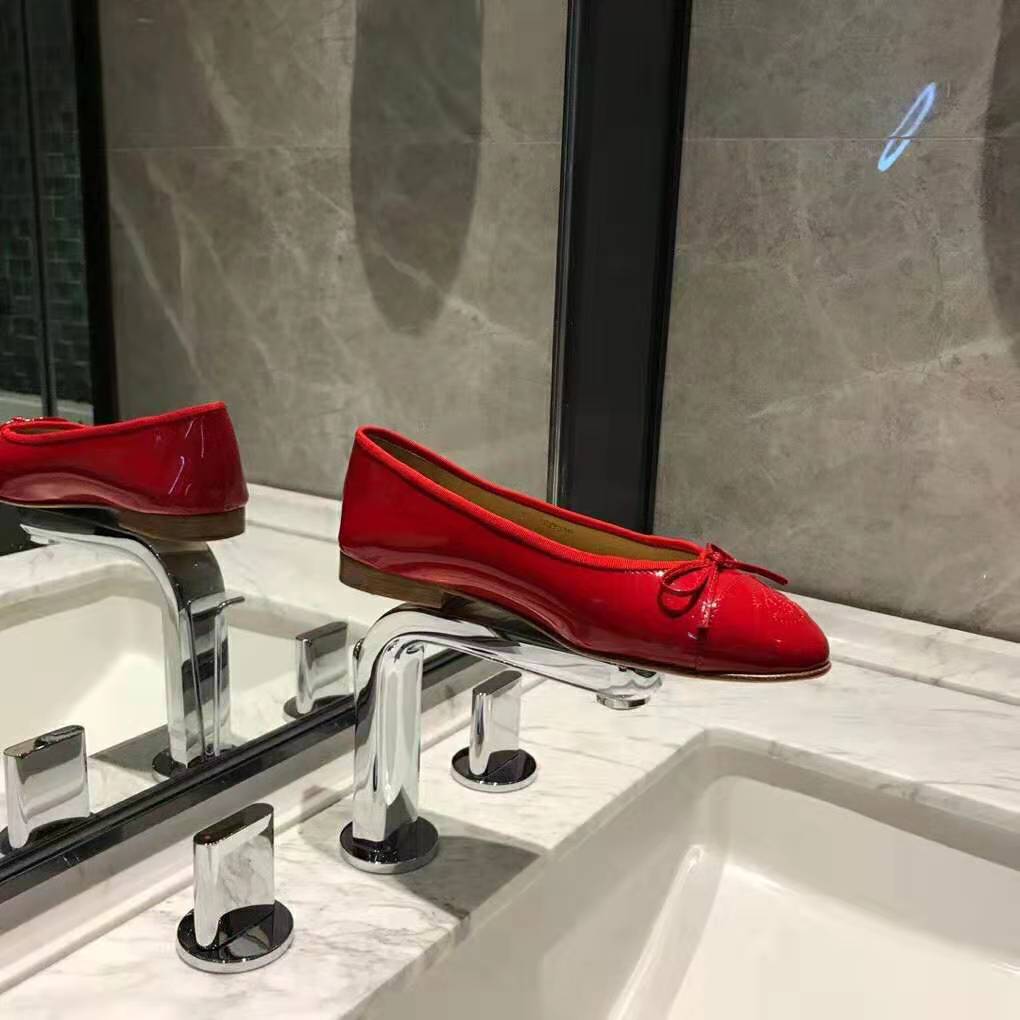 Chanel Women Ballerinas in Patent Calfskin Leather-Red