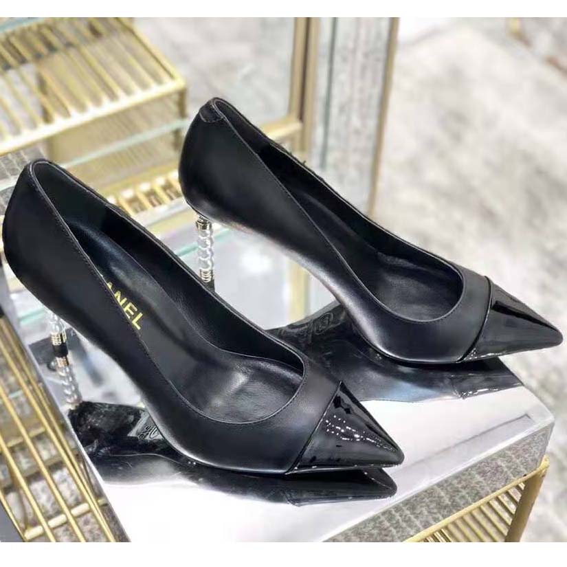 Chanel Women Pumps Lambskin & Patent Calfskin 10 cm Heel-Black