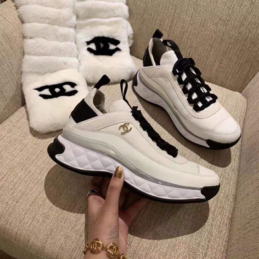 Chanel Women Sneakers in Velvet Calfskin & Mixed Fibers 1 cm Heel-Beige