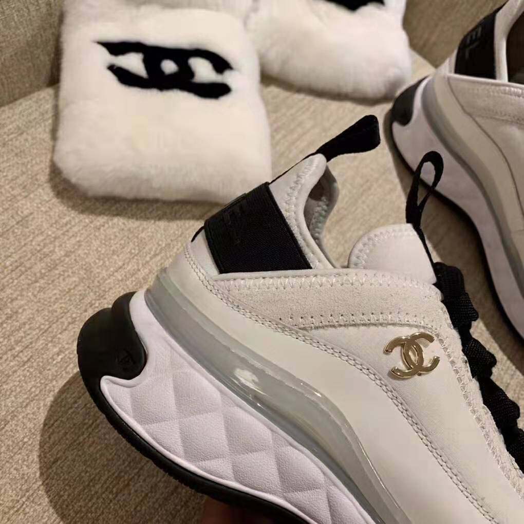 Chanel Women Sneakers in Velvet Calfskin & Mixed Fibers 1 cm Heel-Beige