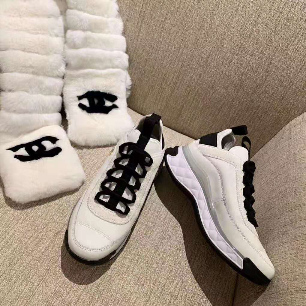 Chanel Women Sneakers in Velvet Calfskin & Mixed Fibers 1 cm Heel-Beige
