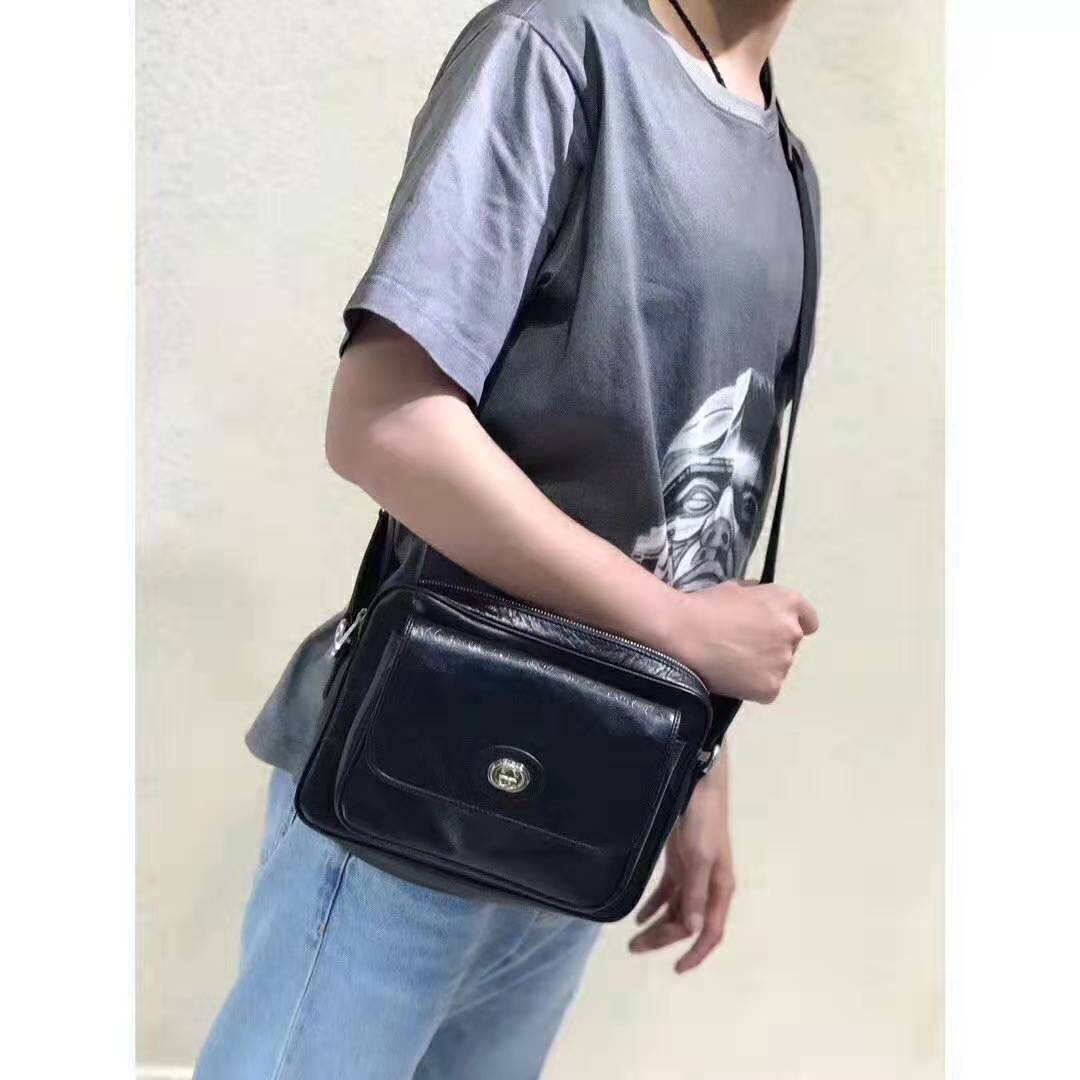 G*u*i gg men leather belt bag in black soft leather