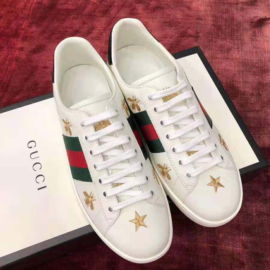 G*u*i men’s ace embroidered sneaker in white leather with bees and stars