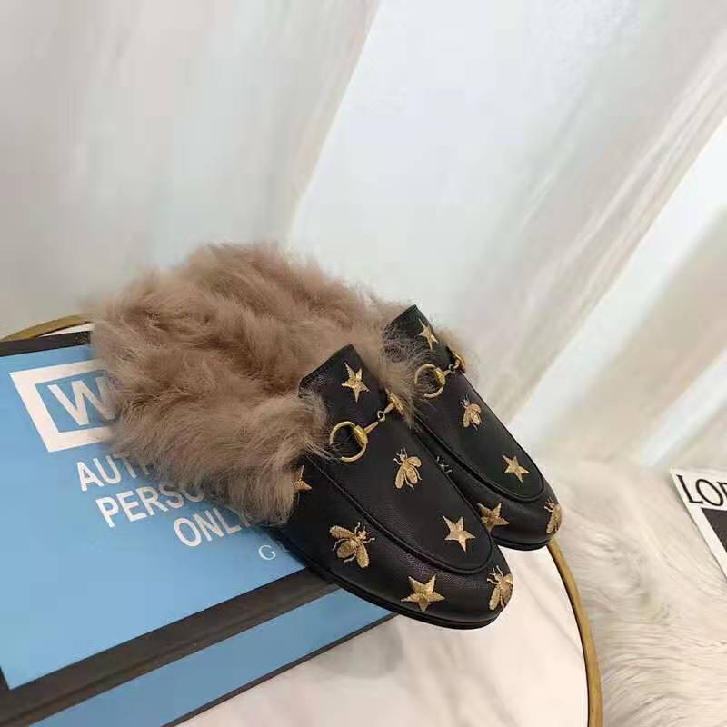 G*u*i unisex princetown embroidered leather slipper with bees and stars in lamb wool-black