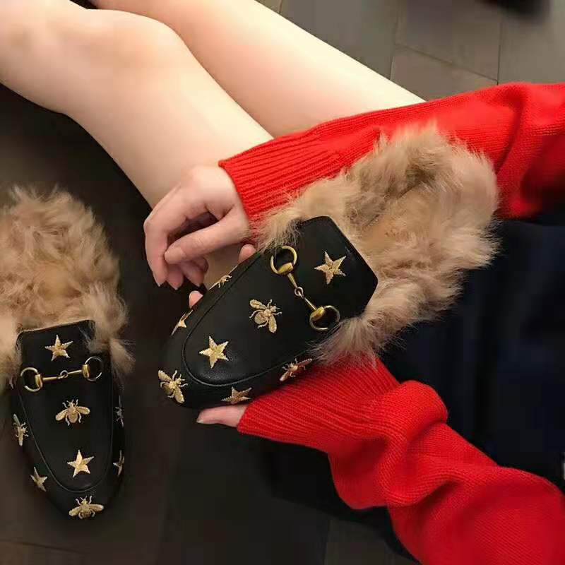 G*u*i unisex princetown embroidered leather slipper with bees and stars in lamb wool-black