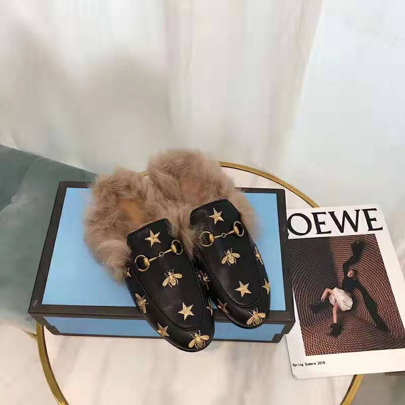 G*u*i unisex princetown embroidered leather slipper with bees and stars in lamb wool-black