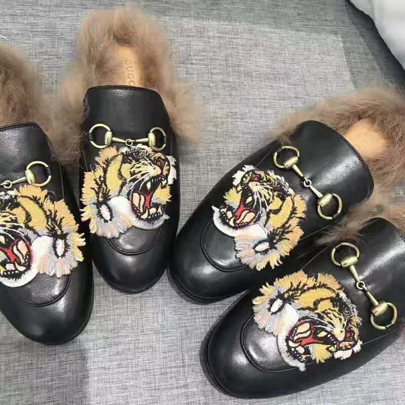 G*u*i unisex princetown slipper with tiger in lamb wool-black