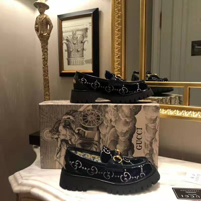 G*u*i women gg velvet lug sole loafer in gg velvet 2.5 cm heel-navy
