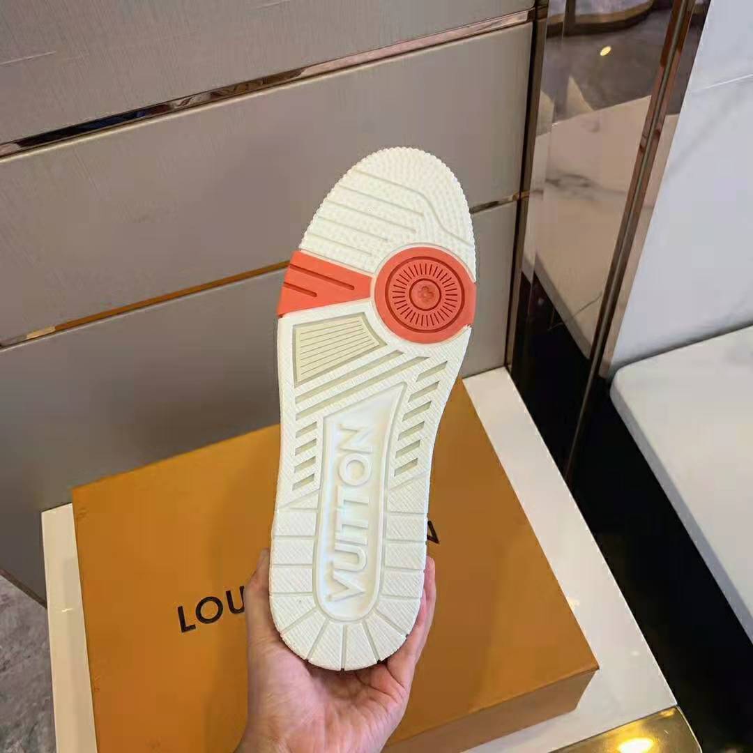 Louis Vuitton LV Men LV Trainer Sneaker in Metallic Silver Leather with Louis Vuitton Script Signature