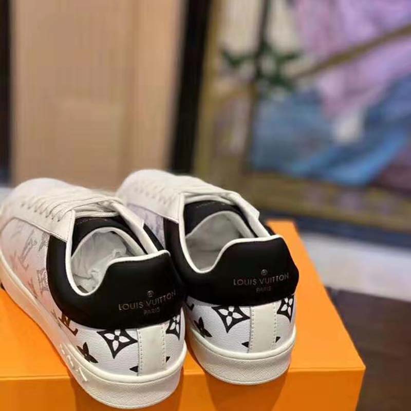 Louis Vuitton LV Unisex Luxembourg Sneaker in White Grained Calf Leather-Black