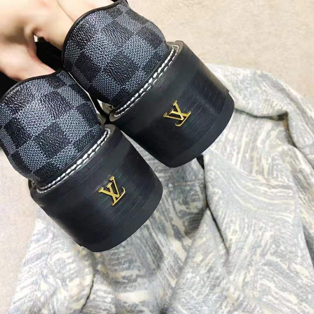 Louis Vuitton LV Women LV Beaubourg Platform Derby in Damier Graphite Canvas-Grey