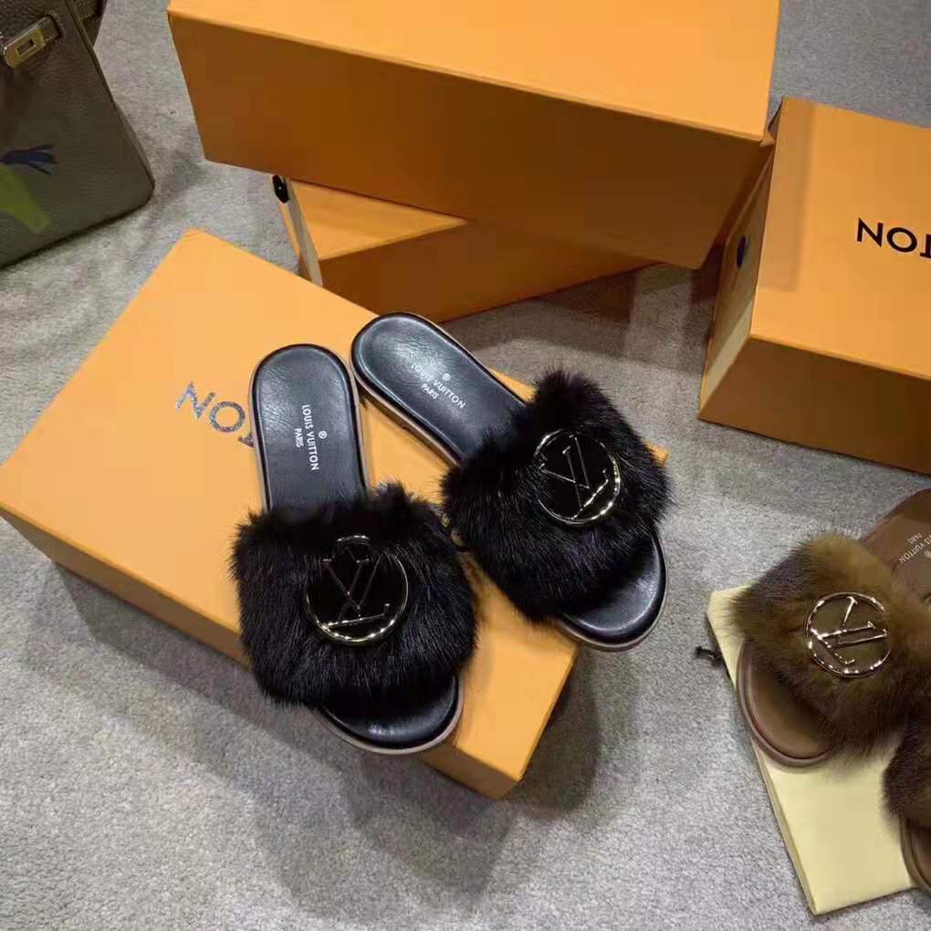 Louis Vuitton LV Women Lock It Mule in Mink and Leather-Black