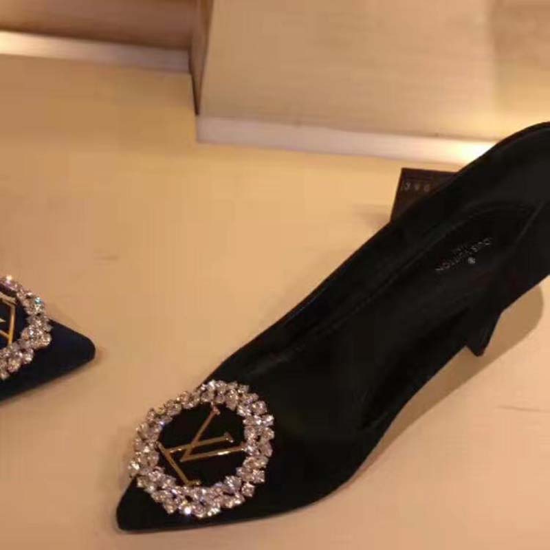 Louis Vuitton LV Women Madeleine Pump in Suede Baby Goat Leather with Oversized LV Circle 8 cm Heel-Black