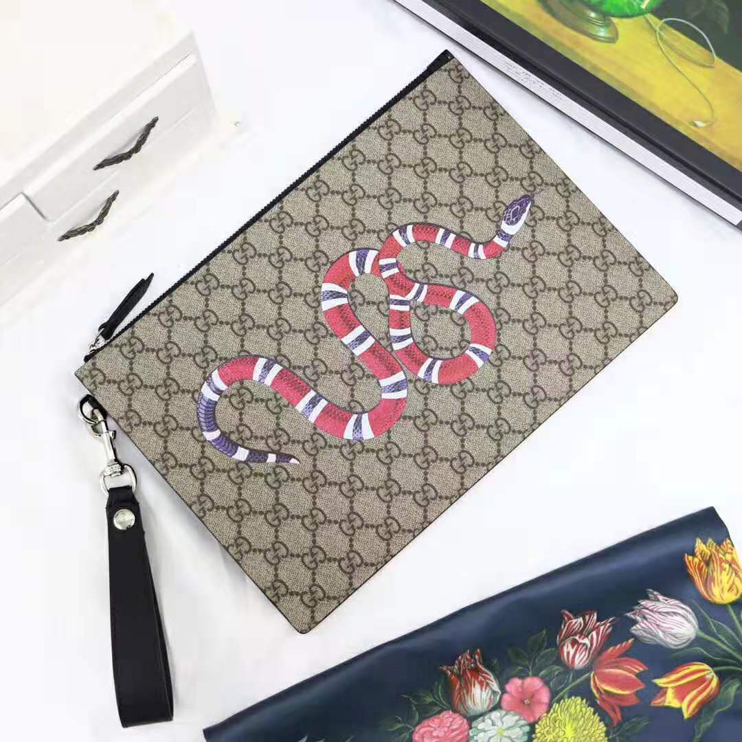 G*u*i gg men G*u*i bestiary pouch with kingsnake in beige/ebony gg supreme canvas