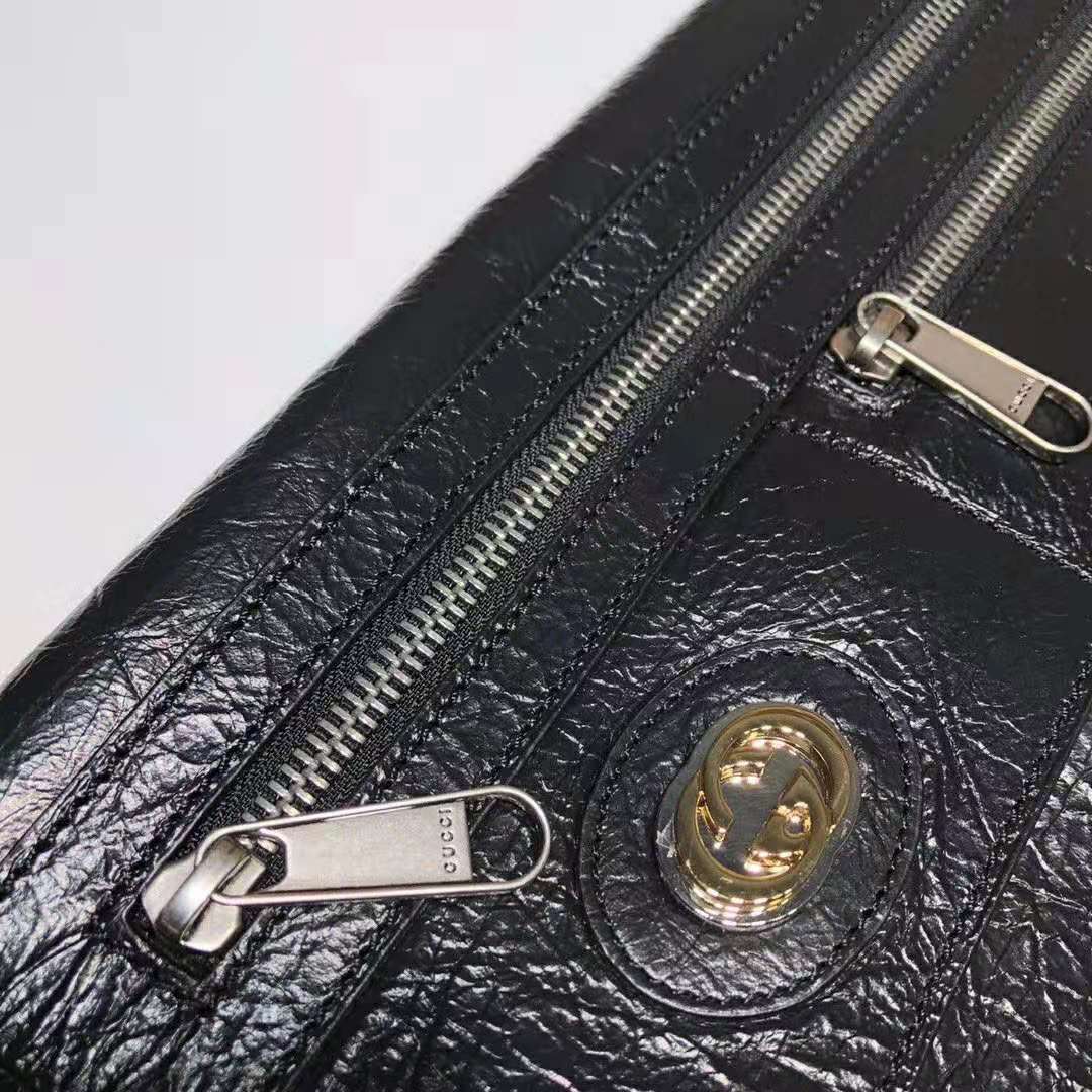 G*u*i gg men medium soft leather messenger bag in soft black leather