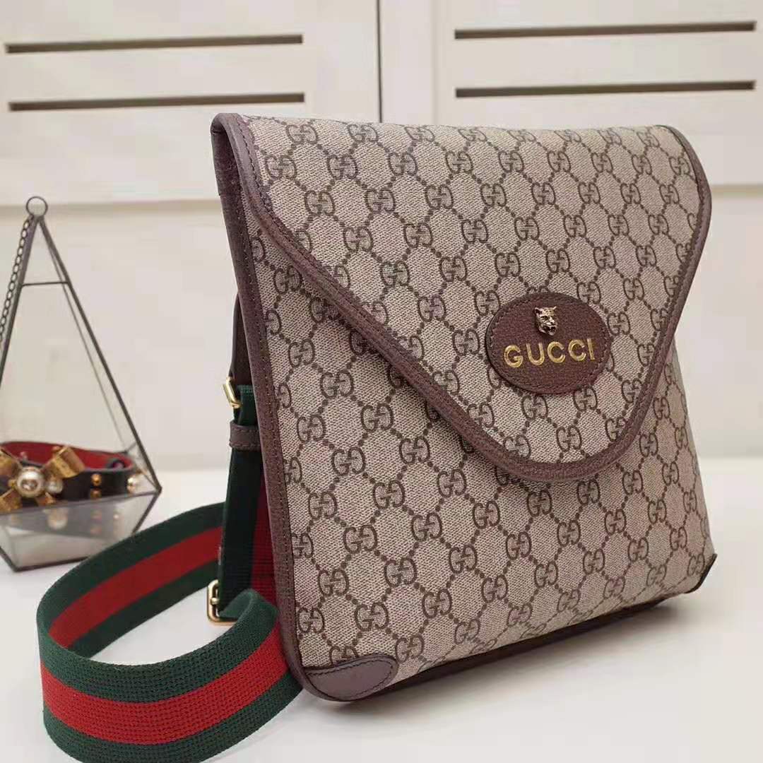 G*u*i gg unisex neo vintage gg medium messenger in beige/ebony gg supreme canvas