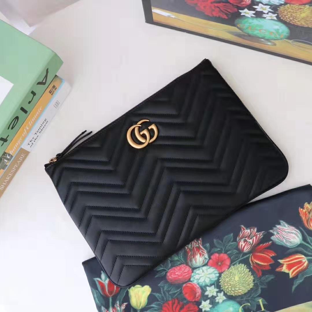 G*u*i gg women gg marmont leather pouch in black matelassé chevron leather with heart