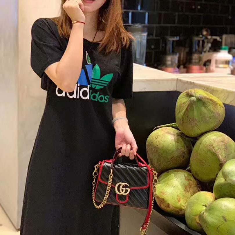 G*u*i gg women gg marmont small top handle bag in black diagonal matelassé leather