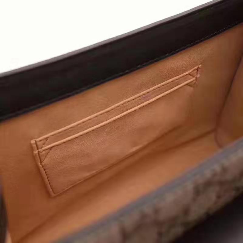 G*u*i gg women gg padlock small gg top handle bag in beige gg supreme canvas