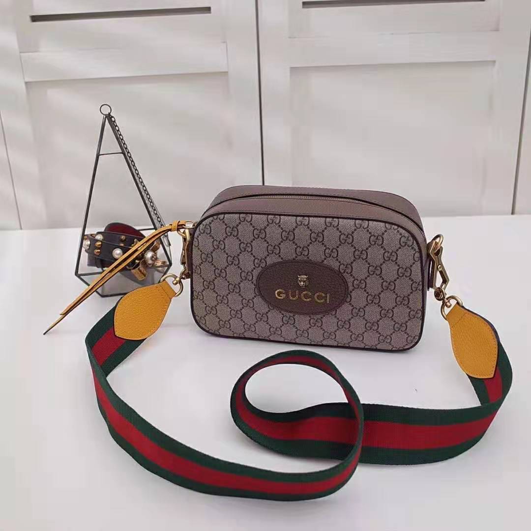 G*u*i gg women gg supreme messenger bag in beige/ebony gg supreme canvas