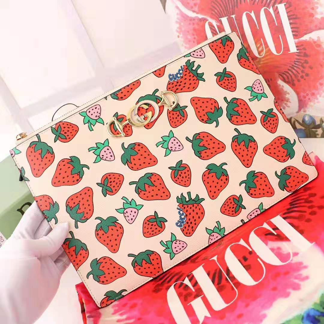 G*u*i gg women G*u*i zumi strawberry print pouch in ivory leather