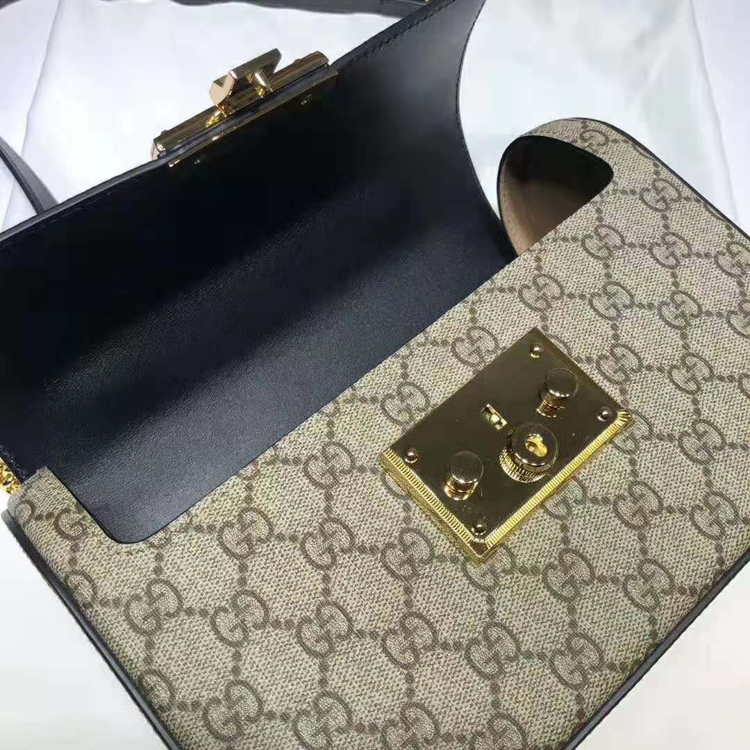 G*u*i gg women padlock gg small bamboo shoulder bag in beige/ebony gg supreme canvas