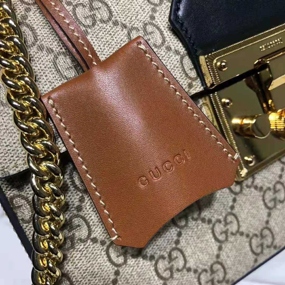 G*u*i gg women padlock gg small bamboo shoulder bag in beige/ebony gg supreme canvas