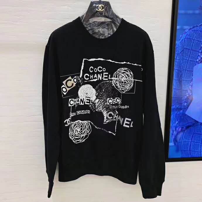 Chanel Women Sweatshirt in Cotton White Black Navy Blue & Silver