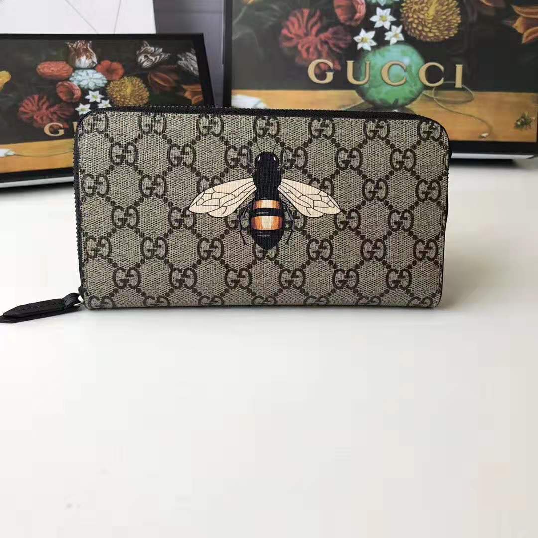 G*u*i gg men bee print gg supreme zip around wallet in beige/ebony gg supreme