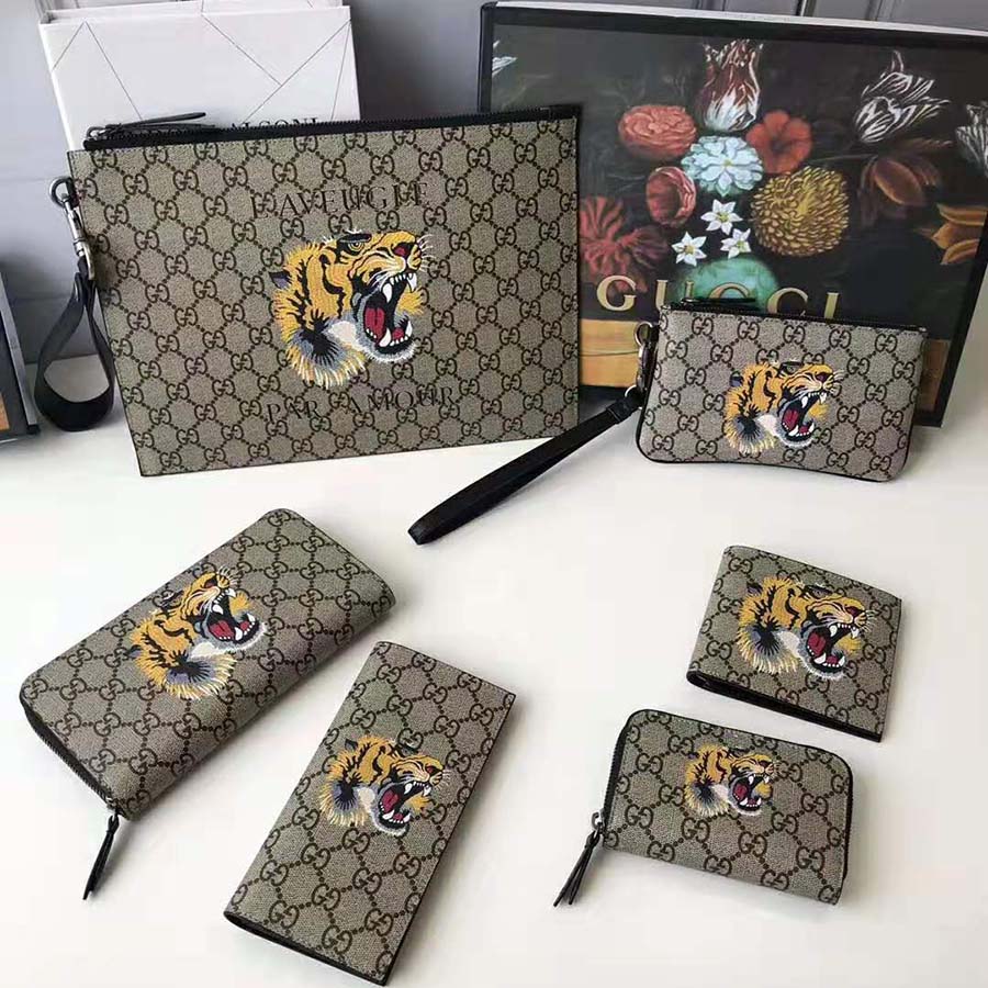 G*u*i gg men tiger print gg supreme wallet in beige/ebony gg supreme